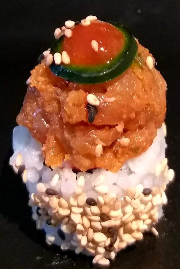 Tuna Ura Maki