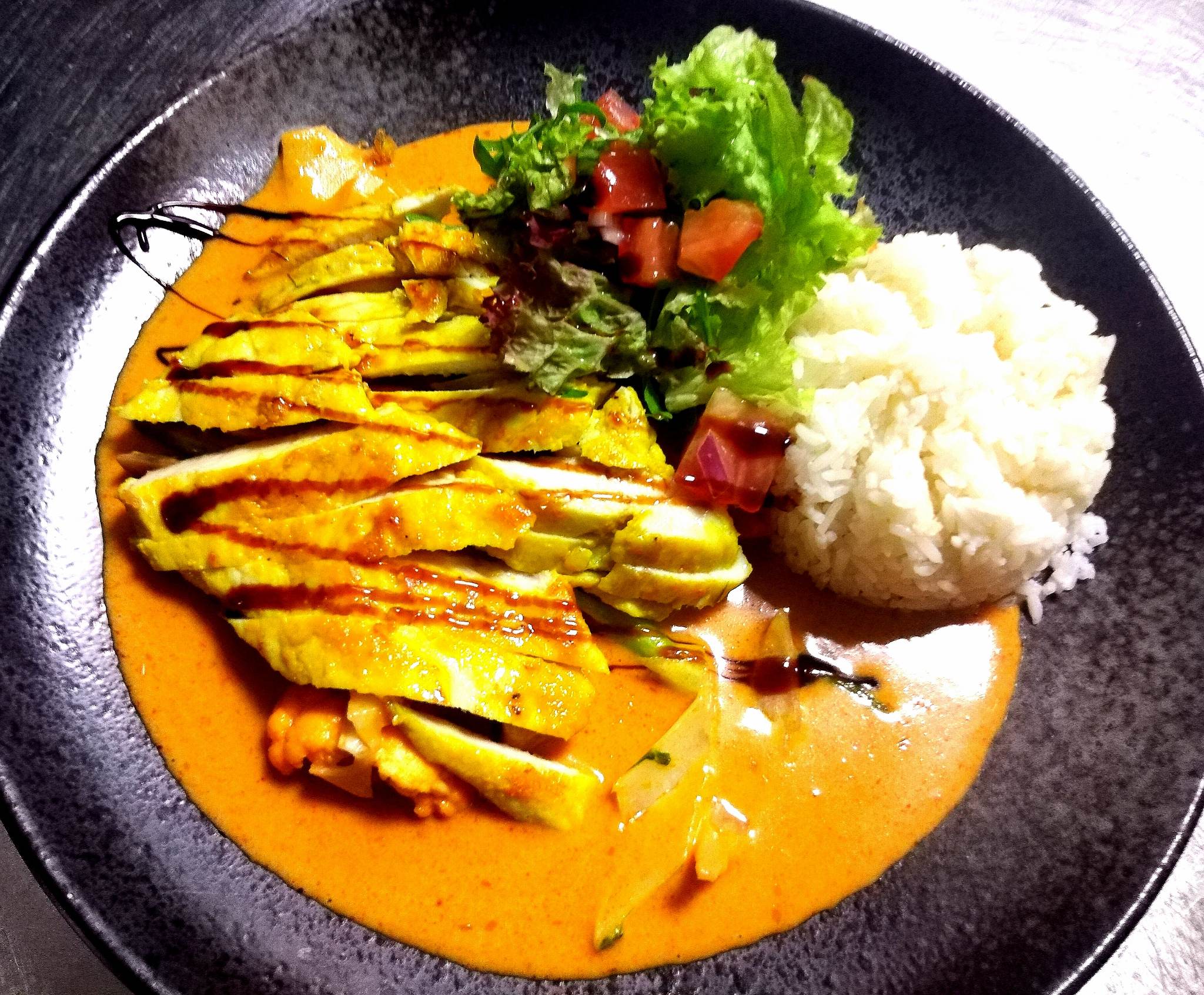 Rau Sot Curry Do / Gemüse mit Thai Rot Curry Soße
